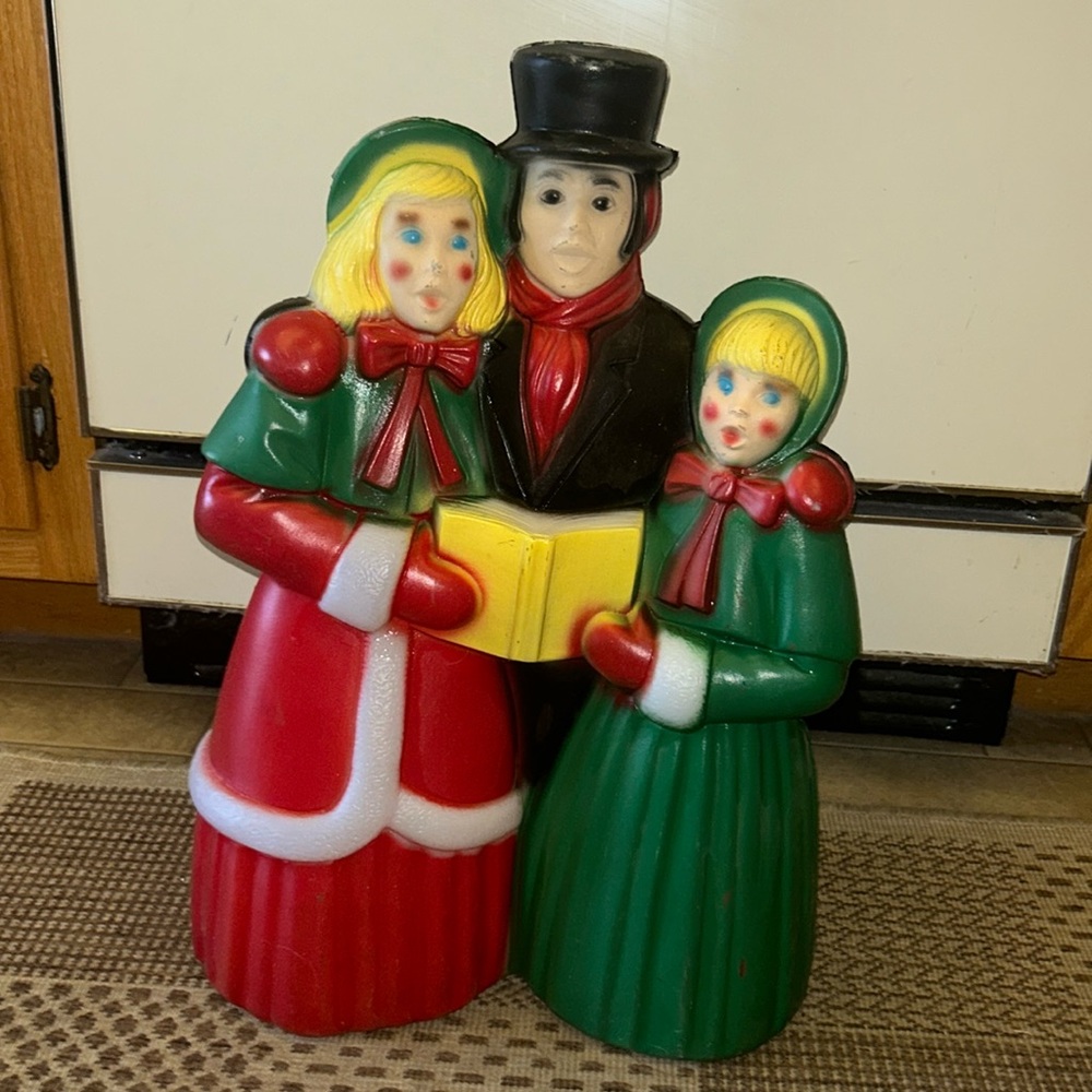 General Foam Plastics Victorian Dickens Christmas Carolers Blow Mold